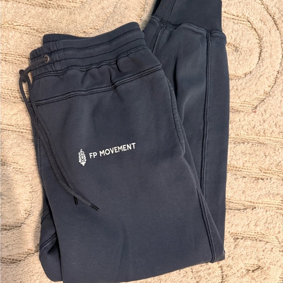 FP Movement Undefeated Set (2pc) - Picture 3 of 5